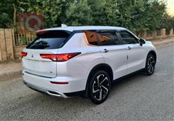 ميتسوبيشي اوتلاندر